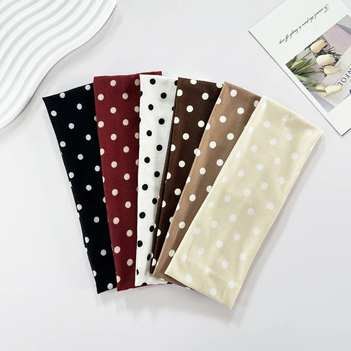 Women's yoga elastic headband with polka dots, autumn fashion makeup